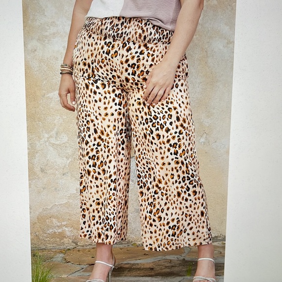 Leopard Print Smock Waist Wide Leg Flowy Pants w/ Pockets Tan Brown Black 2XL - Picture 3 of 5